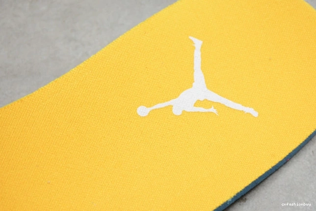 (W) ORANGE LASER RETRO JORDAN 3 CK9246-108 AIR 0718